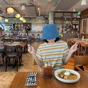 Meet your Posher, Kim